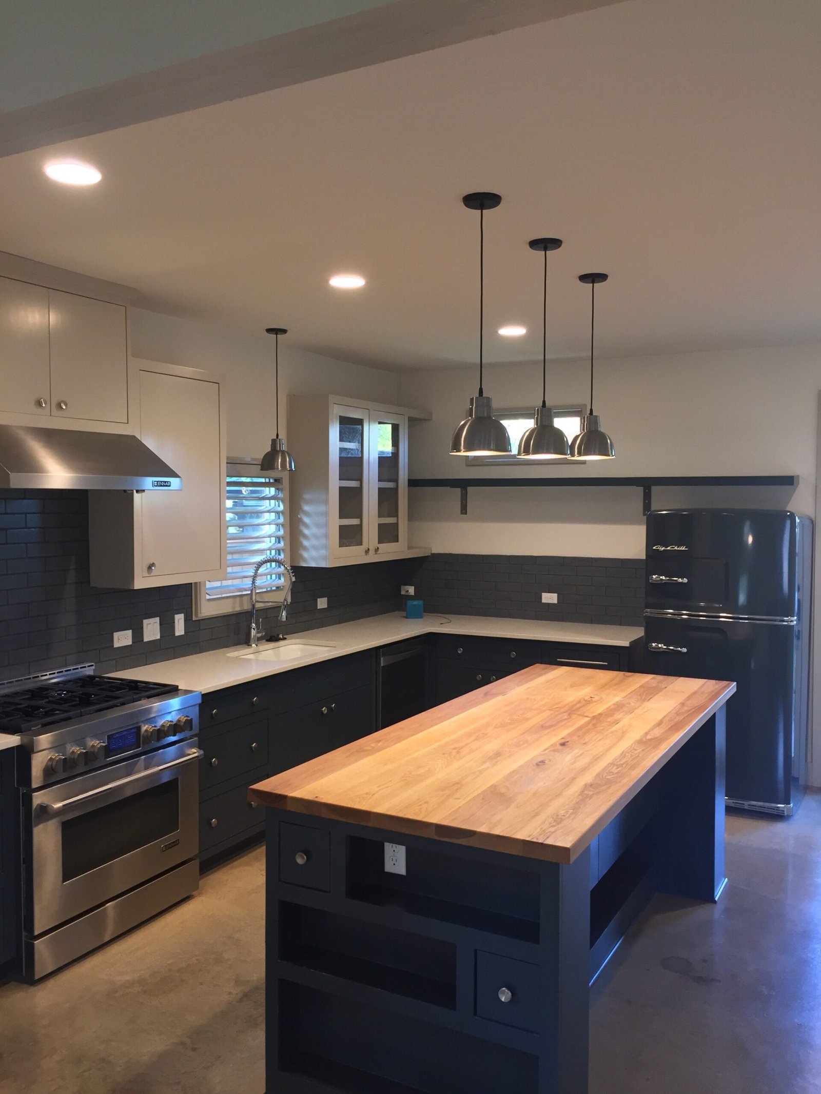 Cleaning Green offers eco-friendly home cleaning services in Austin Tx.